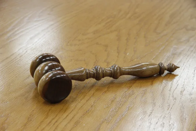 gavel, wood, courtroom, legal, law, justice, court, judge, auction, judgment, judicial, trial, hammer, wooden, brown law, gavel, courtroom, courtroom, courtroom, courtroom, courtroom, legal, law, judicial, trial. Assigning a decision owner when founders disagree